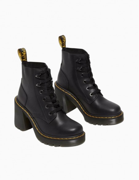 BOTINES DR. MARTENS CON TACÓN JESY DE PIEL...