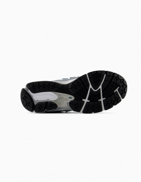 ZAPATILLAS NEW BALANCE 1906R SILVER METALIC...