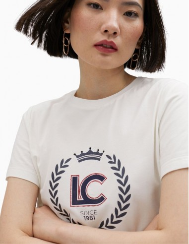 CAMISETA LOLA CASADEMUNT LOGO ESCUDO BLANCA