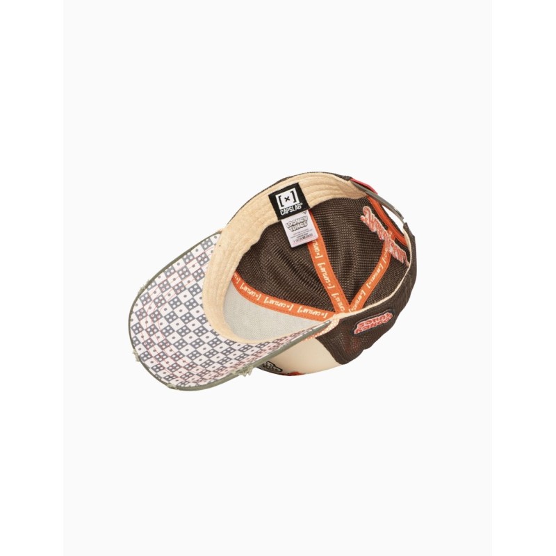Gorra Capslab semicurva con acabados premium de Looney Tunes y Bugs Bunny
